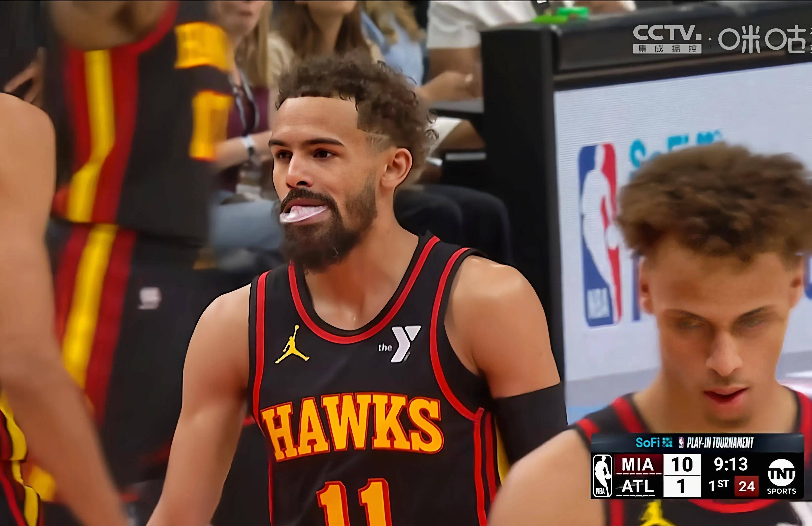 老鹰不断突破！，莱万多夫斯基连续十二场比赛得分超过领先优势明显全场沸腾不已的简单介绍-开云体育中国